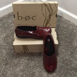 B.O.C  PROFESSIONAL RED PATENT PU CROCS